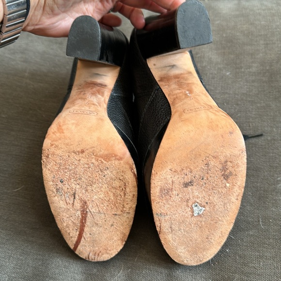 Coach Leather High Heel Shoes size 7B - Picture 6 of 6